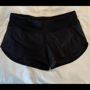 Lululemon 2.5” speed up shorts